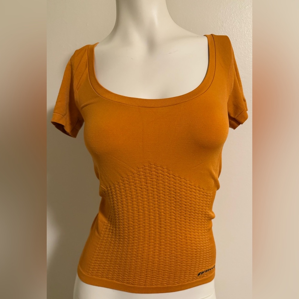 Vintage Parasuco Orange Fitted Ribbed Short Sleeve Tee, size: Small